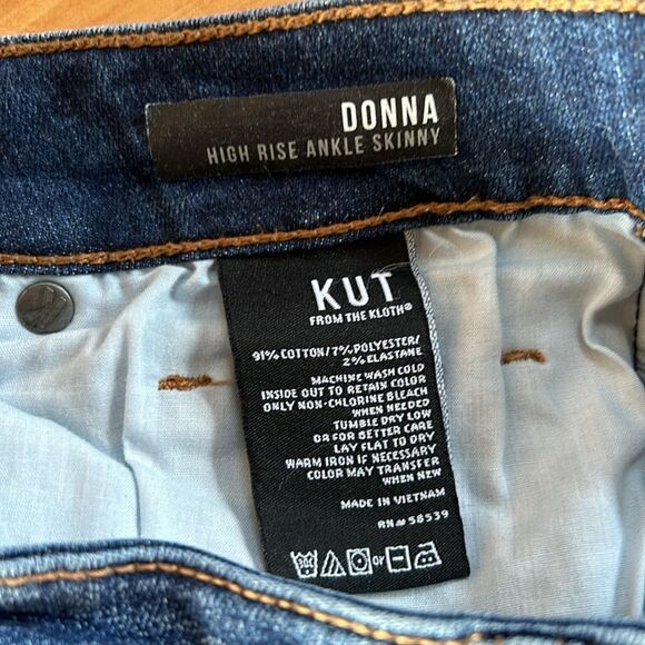 Kut from the Kloth Donna High Rise Ankle Skinny Jeans - Picture 3 of 6